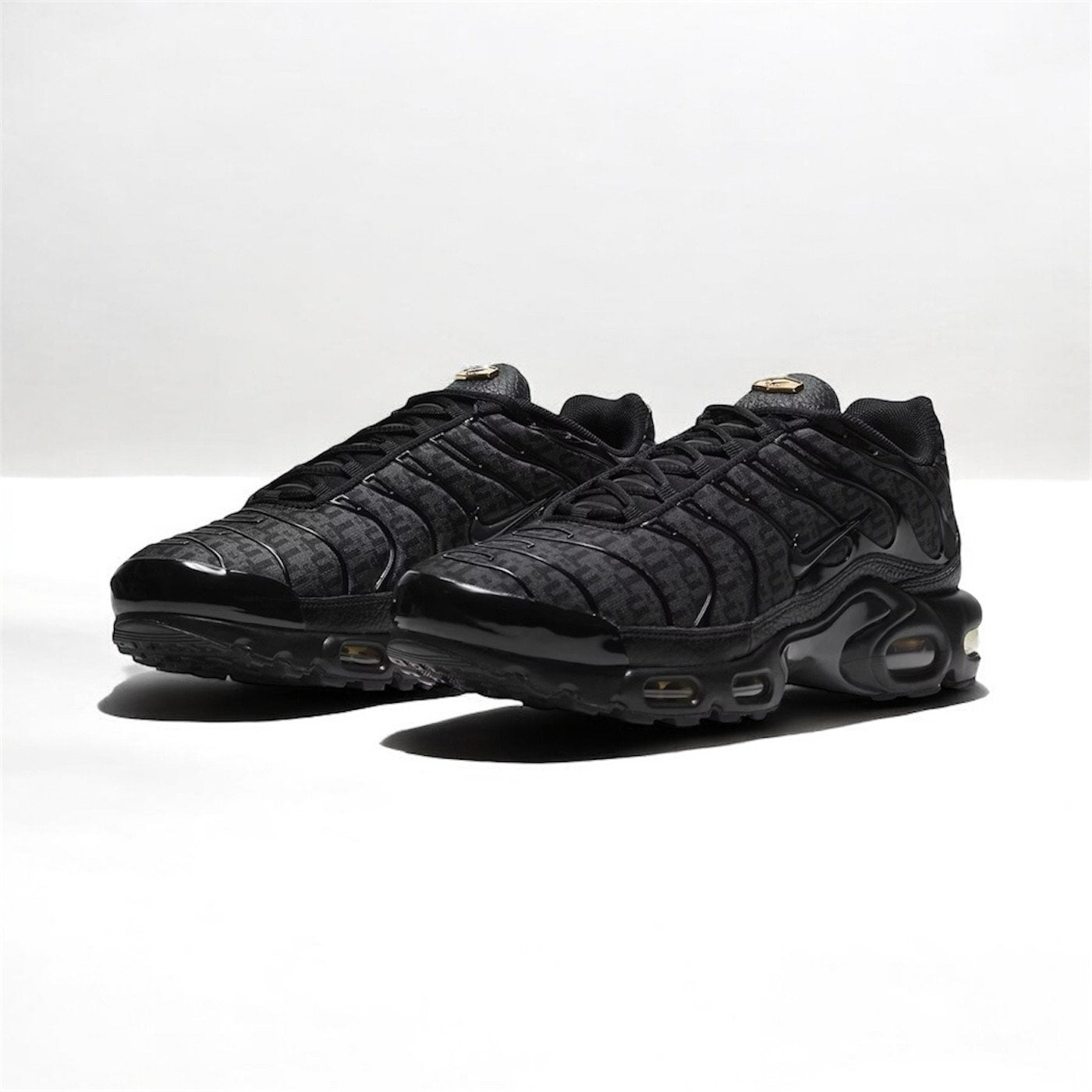 TN NOIR